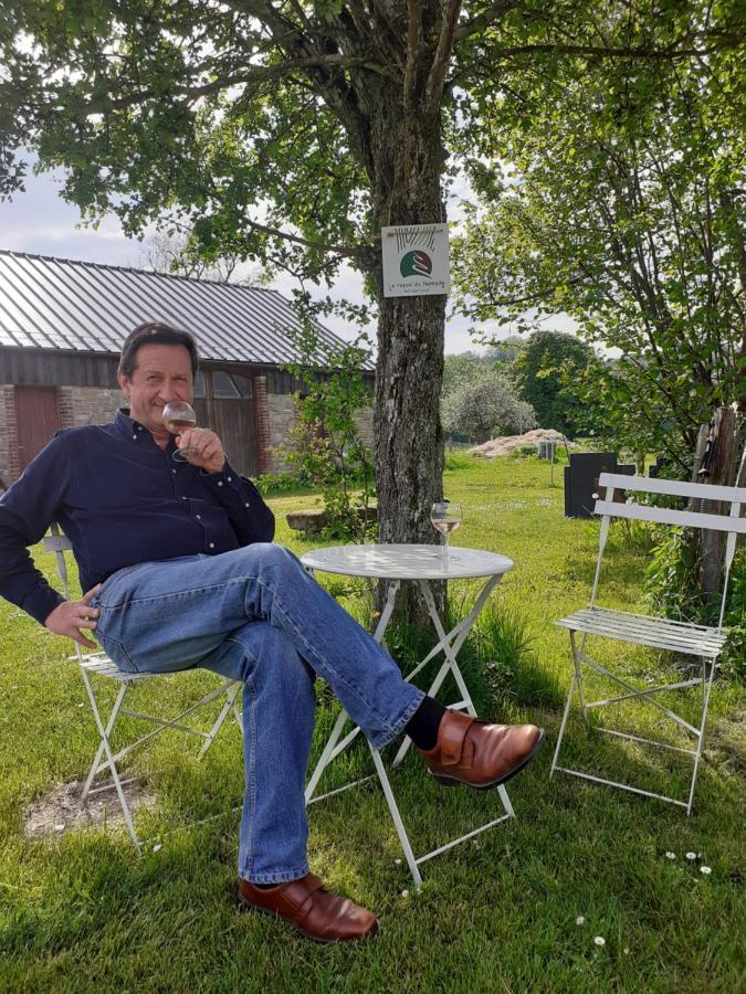 Le Repos Du Nomade B&B 7 Personnes Manhay Exterior photo